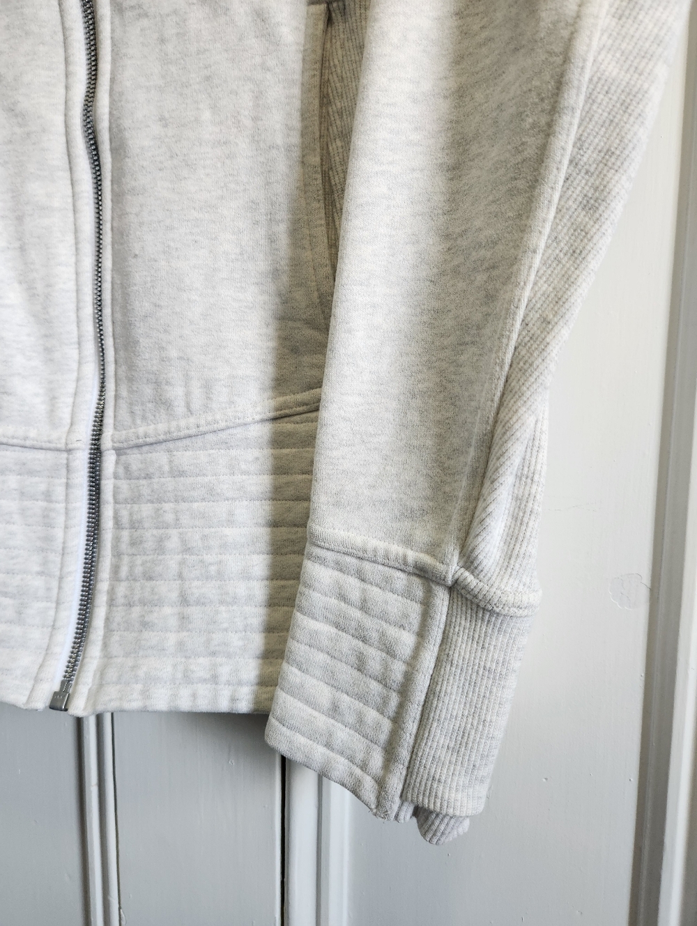 Lululemon Radiant Jacket II Heathered White - Size 4 - Picture 4 of 11